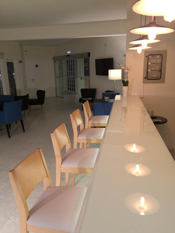 Hotel D'알쿠팀 외부 사진